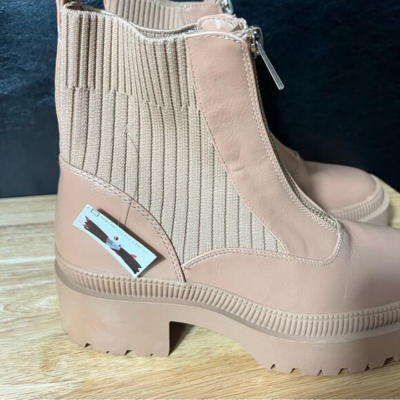 BCBGeneration Montana‎ Tan Ankle Boots Size 6.5 - Picture 7 of 14